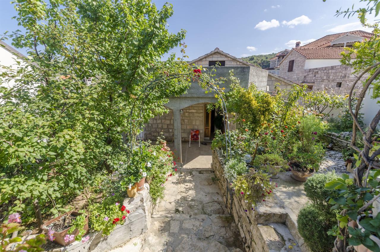 Vila House Fanita Splitska Exteriér fotografie